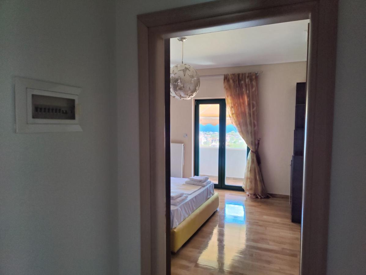 John'S Modern Apartments Artemida Экстерьер фото