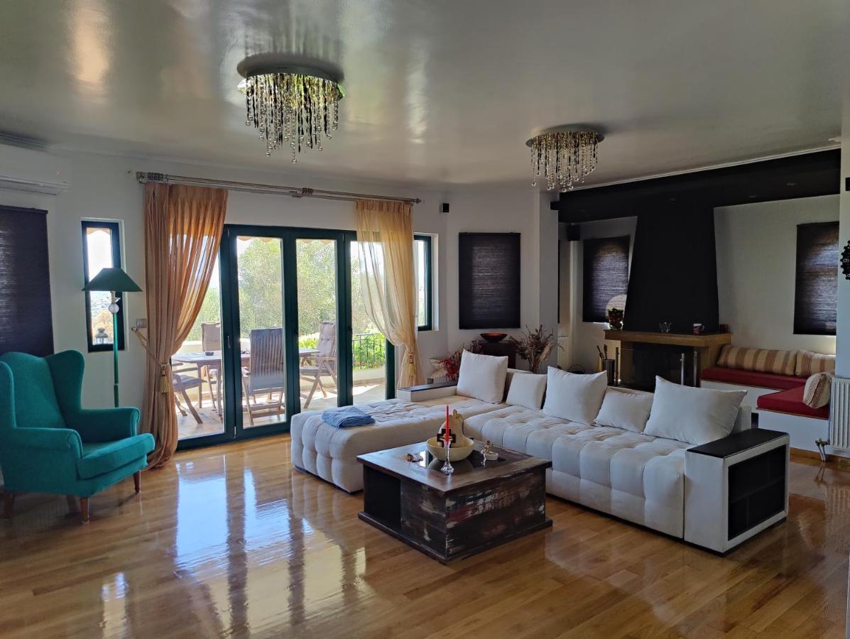 John'S Modern Apartments Artemida Экстерьер фото